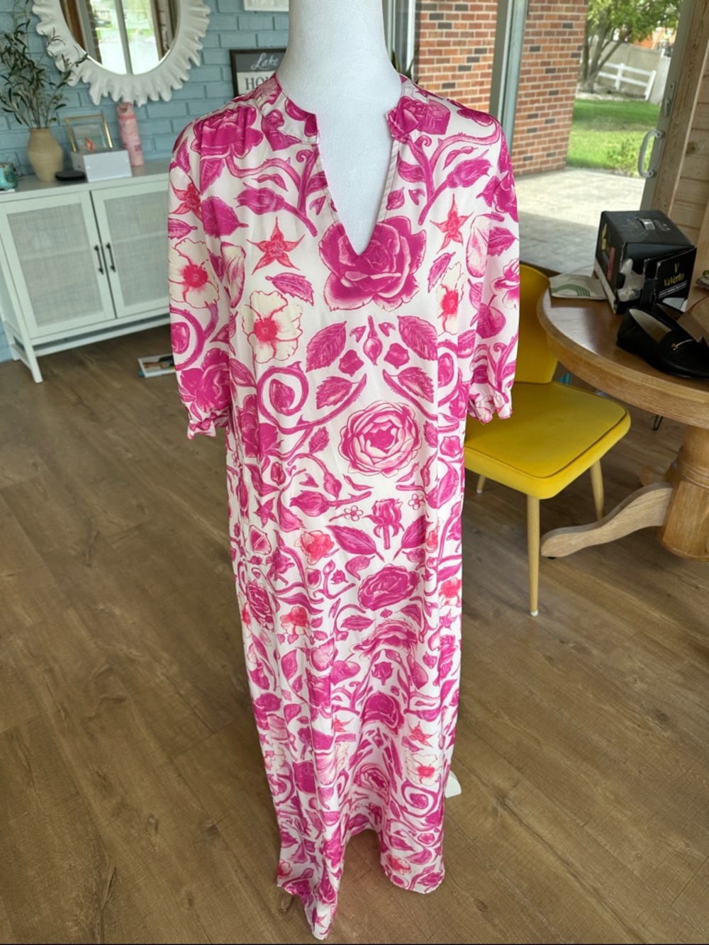 Pink Floral V-Neck Maxi Dress